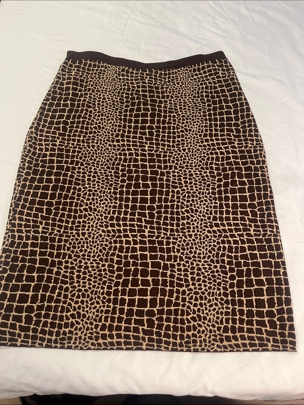 Jones New Collection Brown and Tan elastic waist Knee Lengh skirt size medium